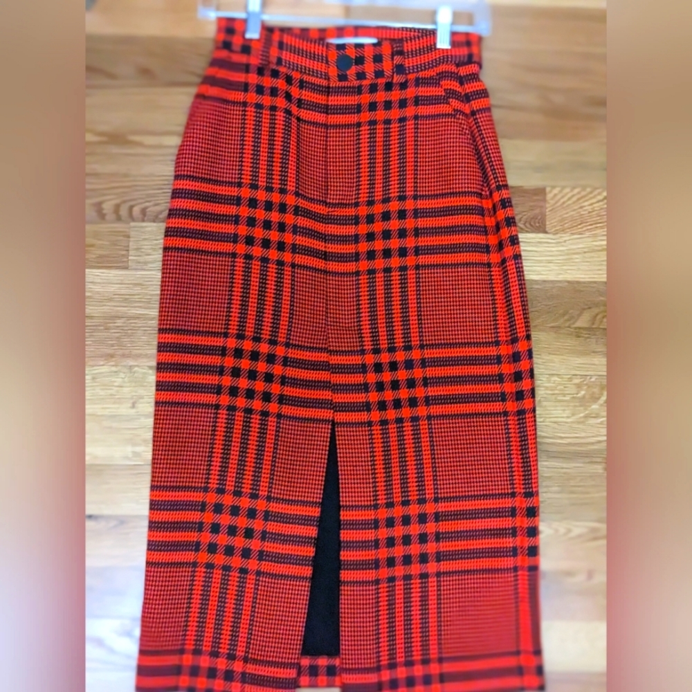 Zara pencil skirt in XS -:only worn once